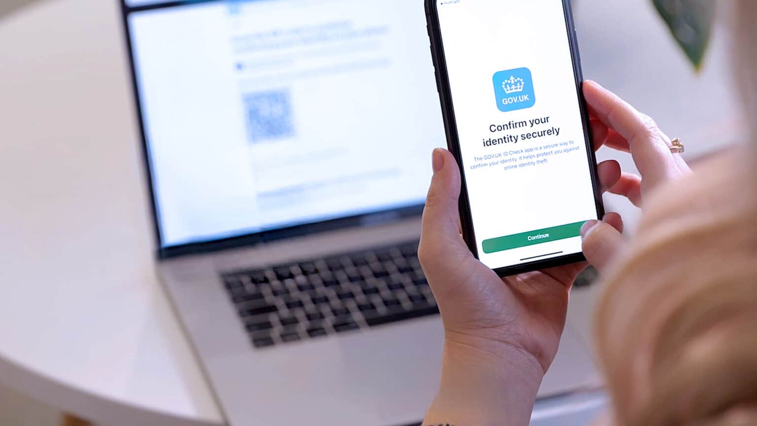gov-uk-one-login-mobile-app.jpg