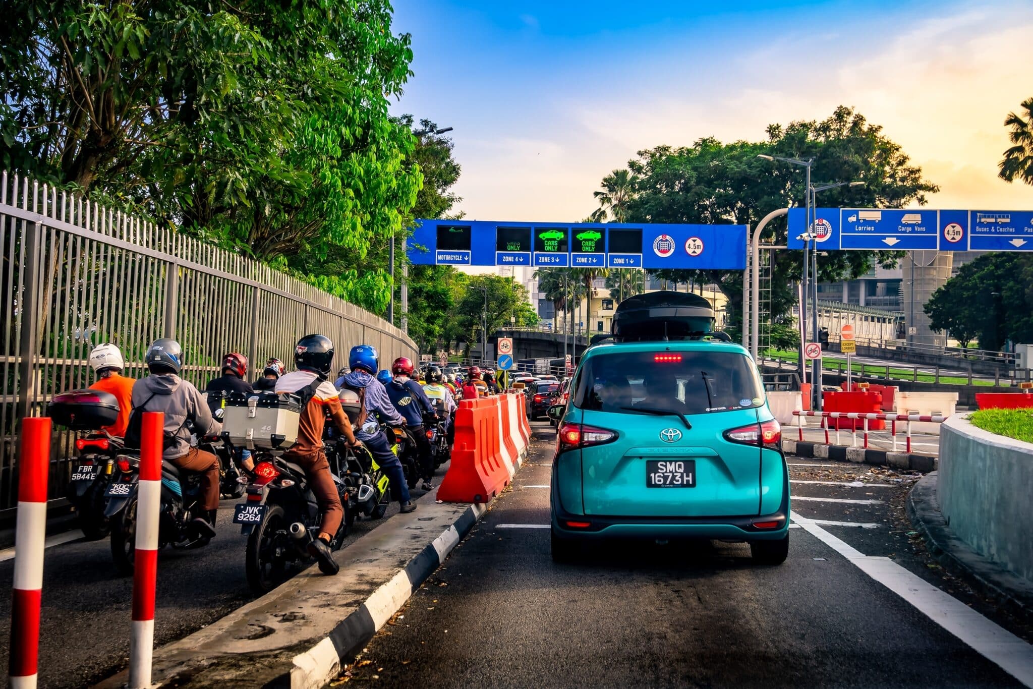 Singapore trials face biometrics for motorcyclists at Woodlands Checkpoint