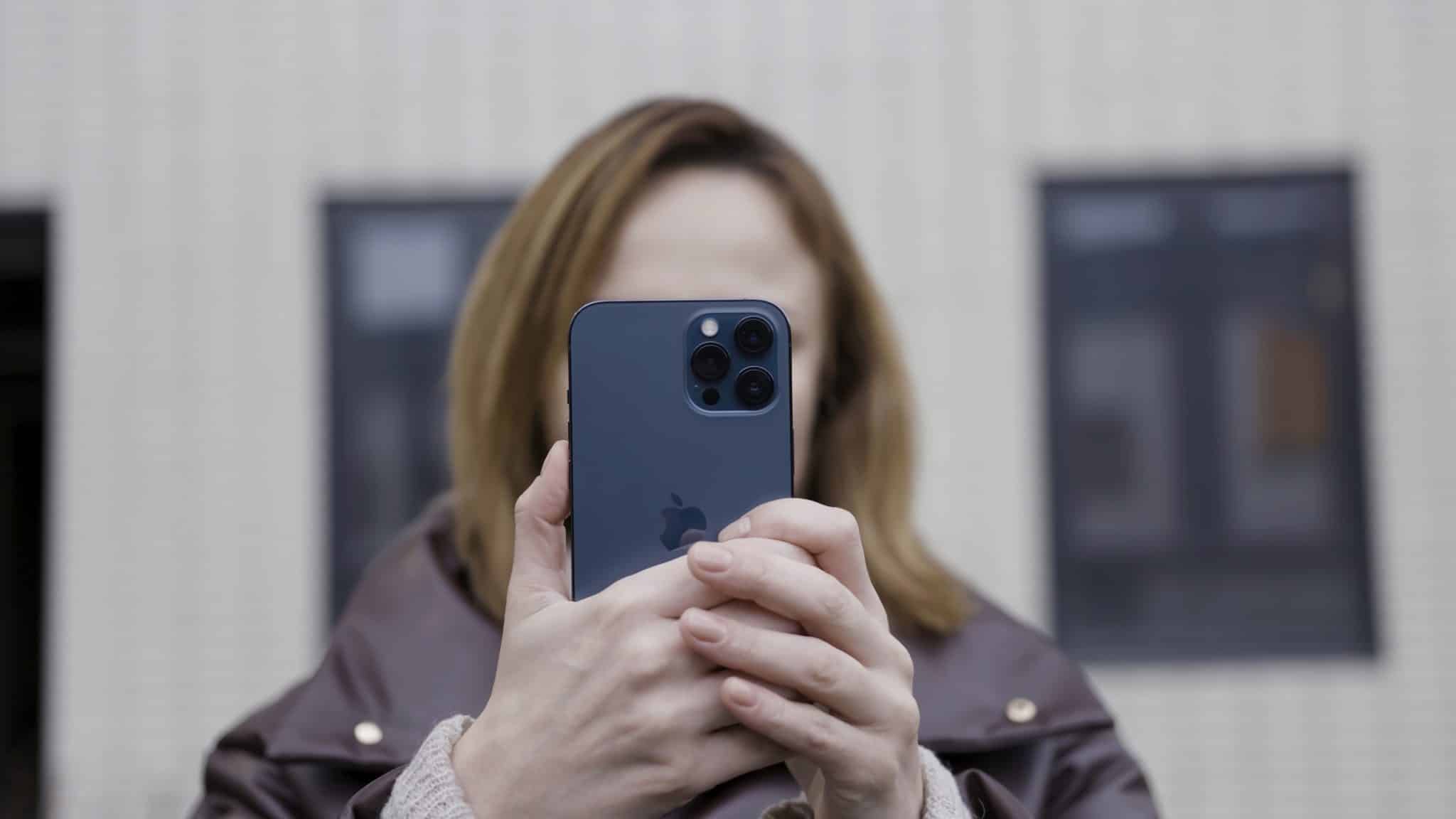 Apple Adds Facial Age Estimation to iOS for Age Verification